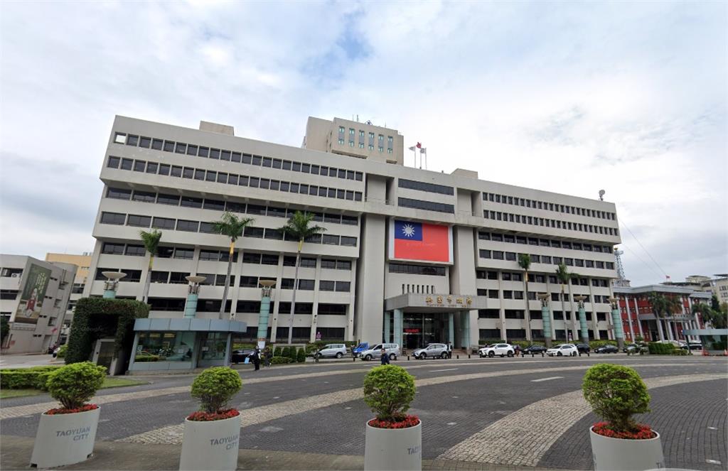 《桃園誌》本來免費都沒人要!i-dle舒華一登封面「秒被黃牛炒價」超狂金額曝光