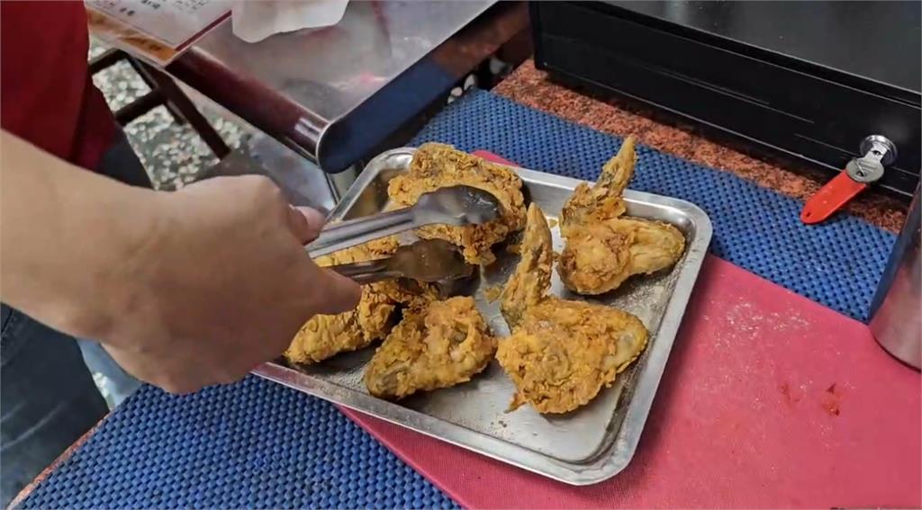 那麼餓!女外送員自己點餐「沒付錢」跑了 連客人餐點也一起偷走?