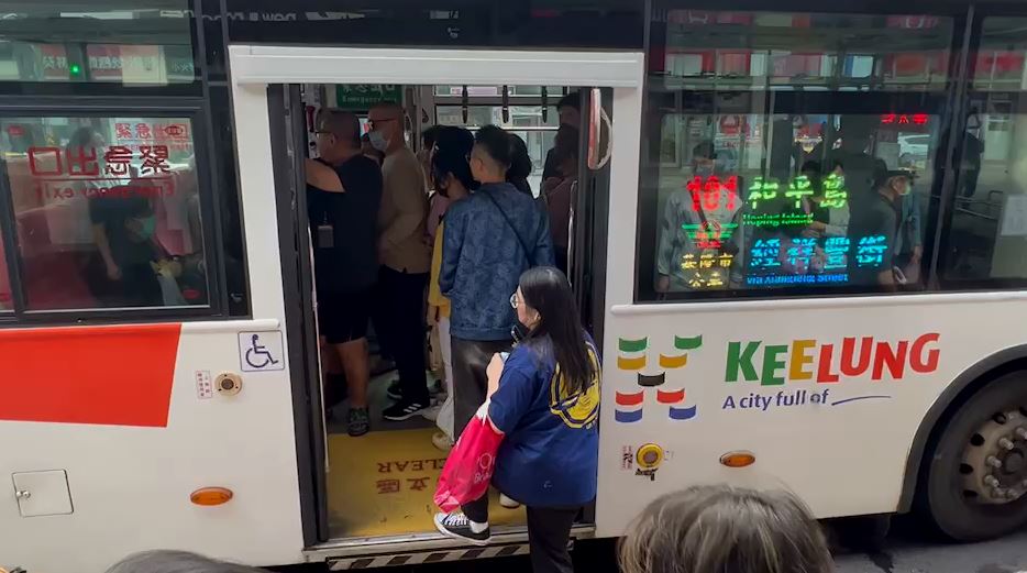 基隆市公車處公布「優良及不良駕駛名單」 神秘客考評措施 遏止司機不當行為