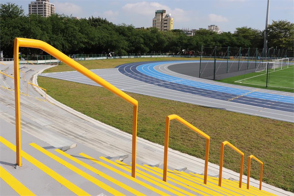 新莊田徑場全新改裝 三色跑道藏巧思 全面升級再造運動新體驗