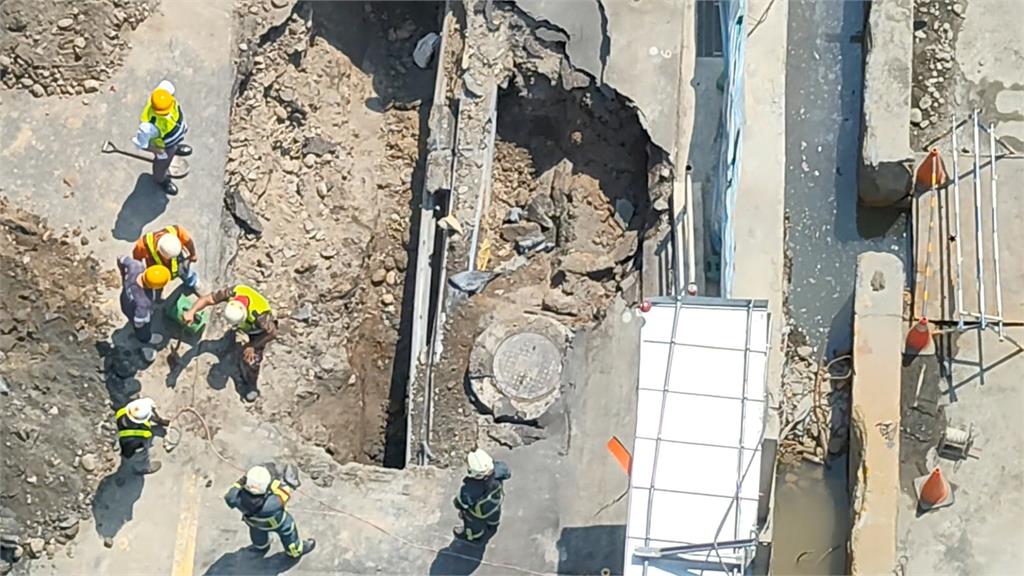 台北敦化北路現"天坑飄瓦斯味" 疑建案施工壓斷管線