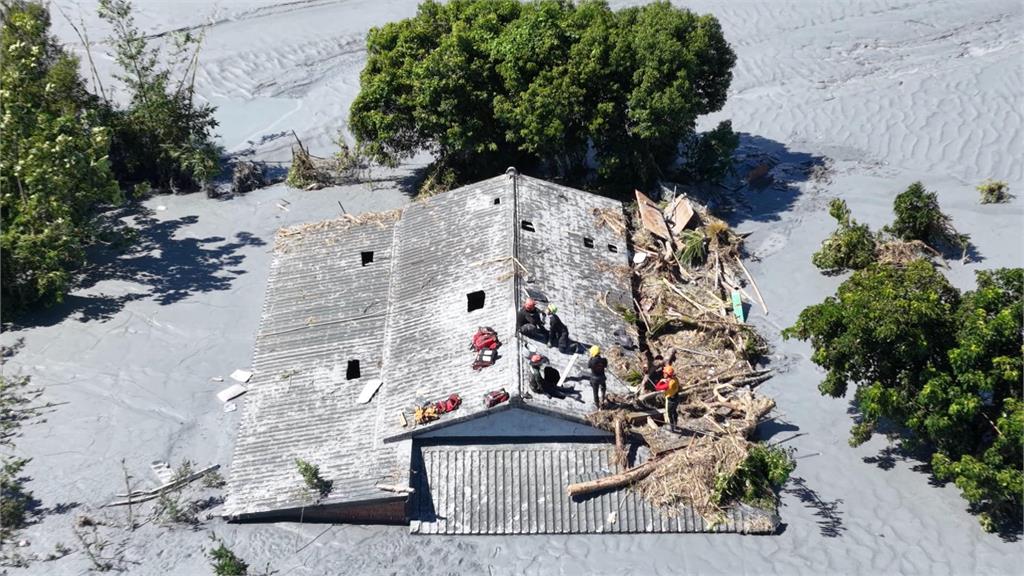 小沂姑爺找到了！距離住家30尺外尋獲遺體　