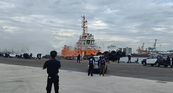 快新聞／高港港安實警演習！統合13個港區單位戰力　震撼畫面一次看