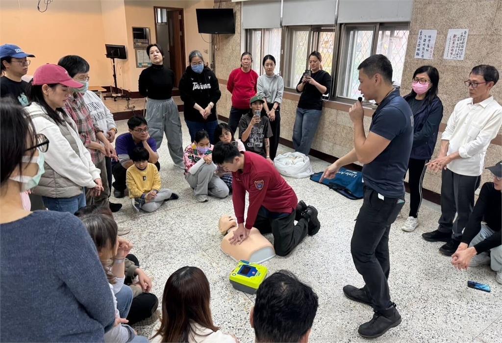 快新聞／最暖全民防衛！吳沛憶把急救課帶進社區　老中青幼共學守護彼此