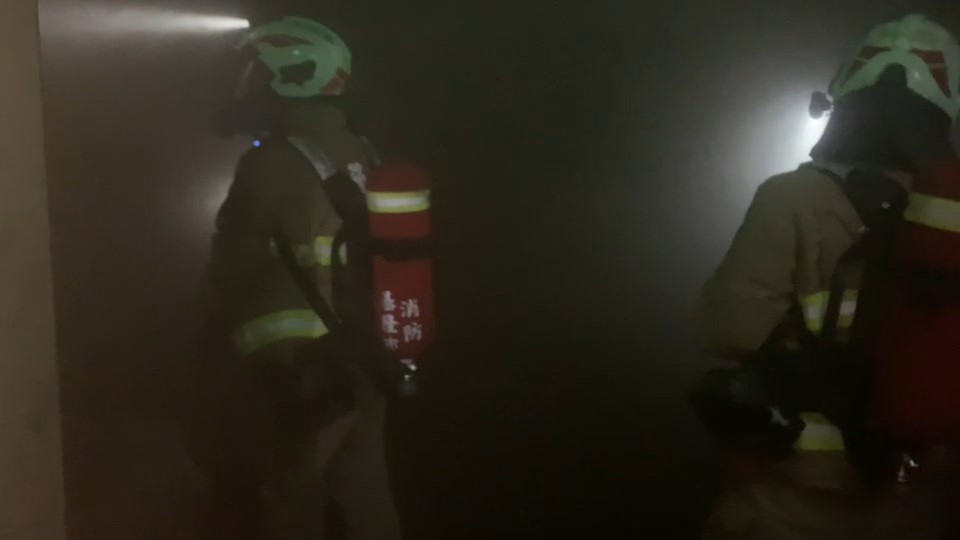 快新聞/基隆橘郡社區機房爆炸!200多位住戶撤出 濃煙太大消防一度呼吸不遂