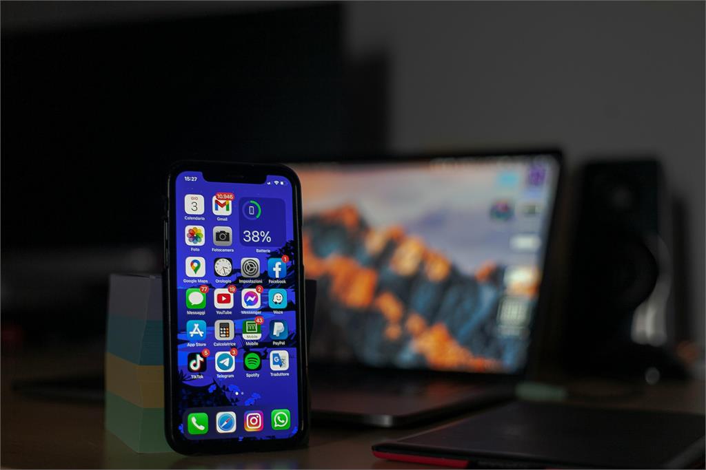 「iOS 26大改版」用戶災情不斷！手機「發燙耗電」蘋果官方真相全說了...