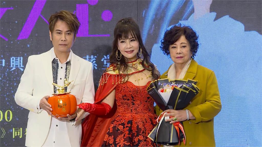 龍千玉拋喜訊！迎出道48年「首場個唱」　主辦驚喜安排猛男、高齡龍媽來站台