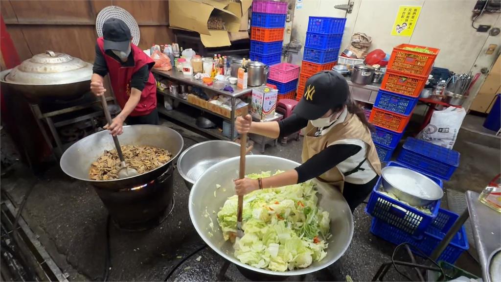 愛心永不打烊! 台中普聖宮連續9年"發放愛心餐"不間斷