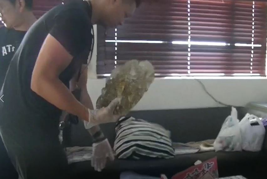 花蓮鈦晶百萬藝術品連環竊案　親姪與3共犯落網查獲毒品