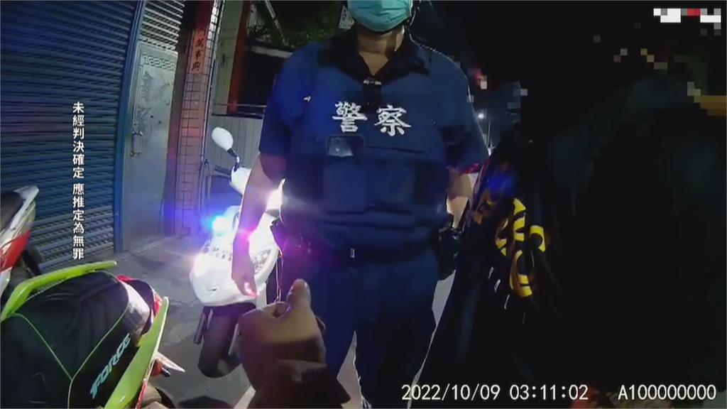 國慶連假移工酒駕遇警秒癱倒　狂喊拍謝仍被識破