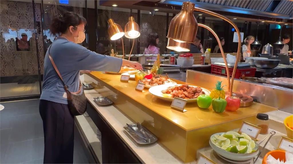 台中「這家」吃到飽爆食物中毒 消費者、業者後續協商談不攏!