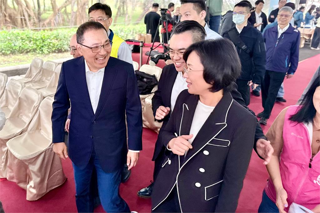 快新聞/蔣萬安准辭在即!李四川「這天」將獲藍提名選新北 蘇巧慧霸回一句