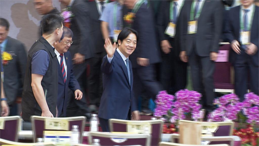 任期最後一天！　邱泰源與總統同台　「這東西」卻出狀況