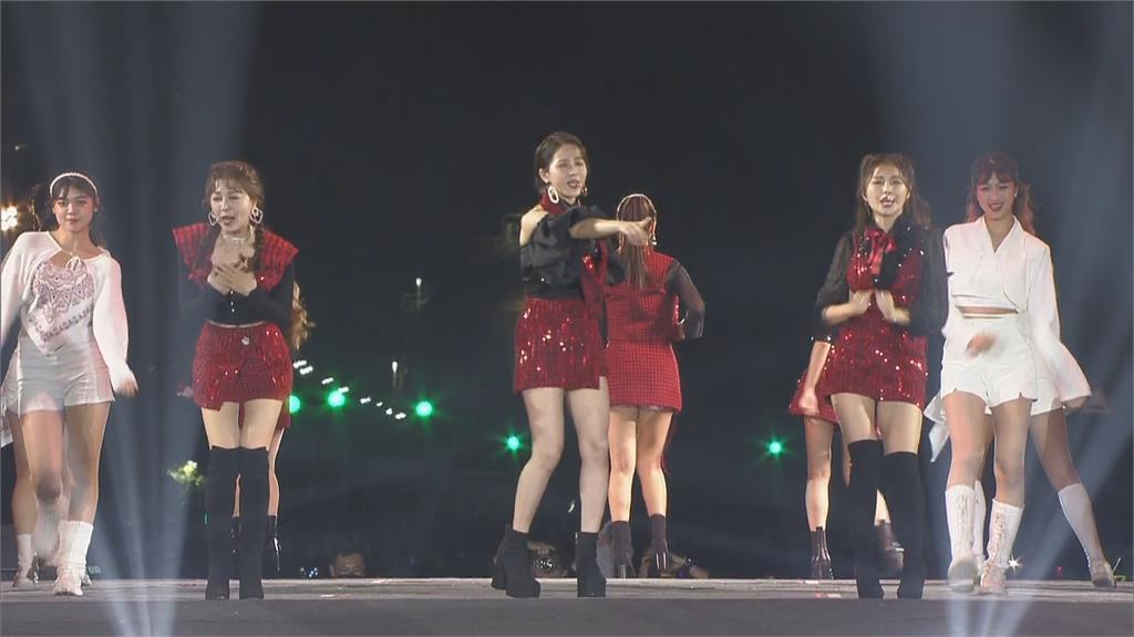 跨年收視冠軍! 「PT Girls」熱舞辣翻全台
