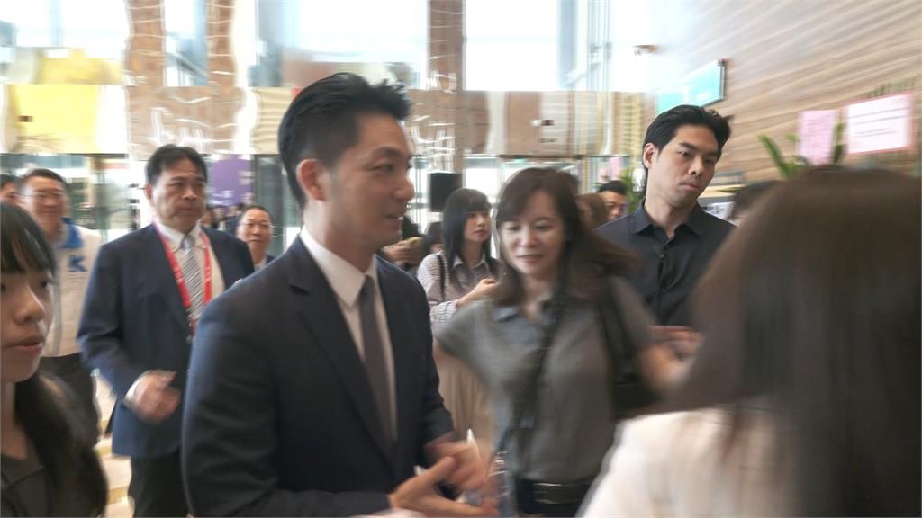 屢批評蔣施政被諷「綠慧珠」　秦慧珠自詡鐵桿藍軍卻口誤