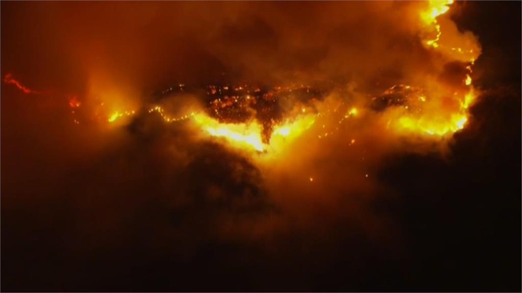 美國南加州野火 一晚燒掉近40座大安森林公園
