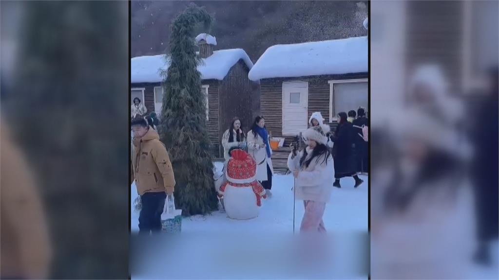 中國河南「冰雪狂歡節」造假！　遊客怒轟用「棉花.沙子」騙人