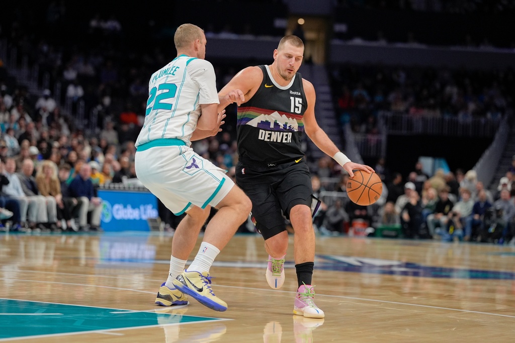 NBA(影)/約基奇總助攻數超越喬丹!賽後他說:「我沒有山羊,我養了很多匹馬」