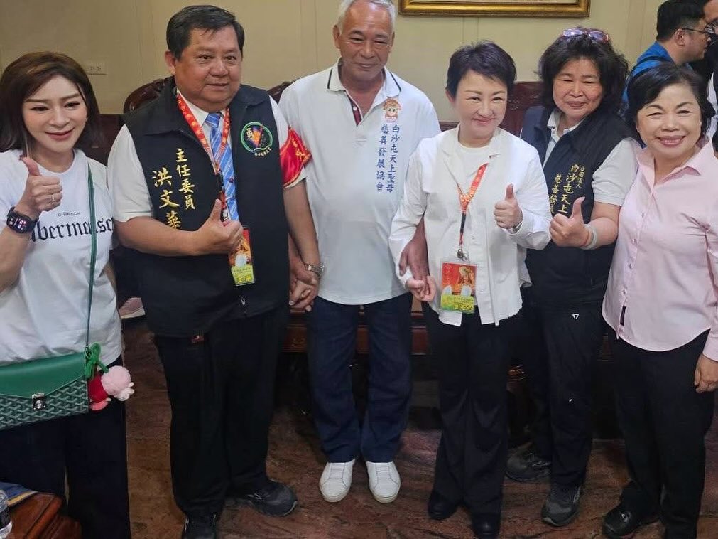 王彩樺追白沙屯媽祖「竟無人認出」!私下同框張麗善…私下模樣全被拍