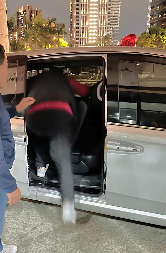 泰式名店欠稅拒繳　「獨臂刀王」郭興忠遭管收