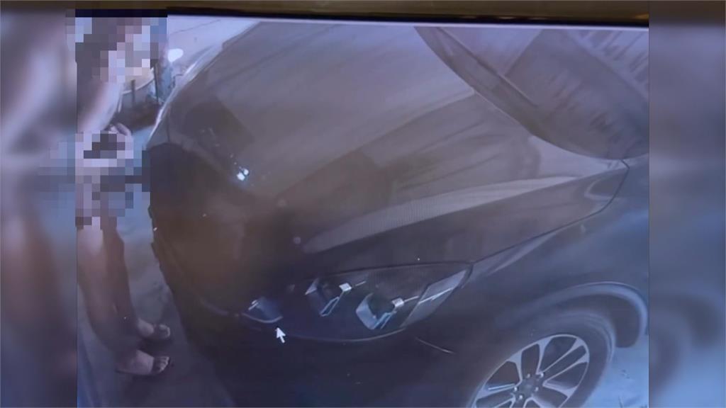 自己的車不待？稱天熱乘涼睡午覺　薄紗男行跡詭異趴車住戶嚇壞報警