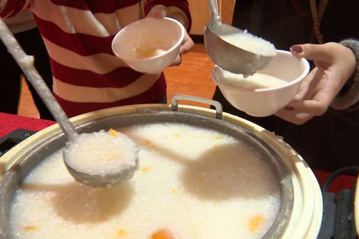 腸胃炎「吃稀飯」小心拉不停!醫示警「傷胃真相」:灼熱感⭡、加劇腹瀉
