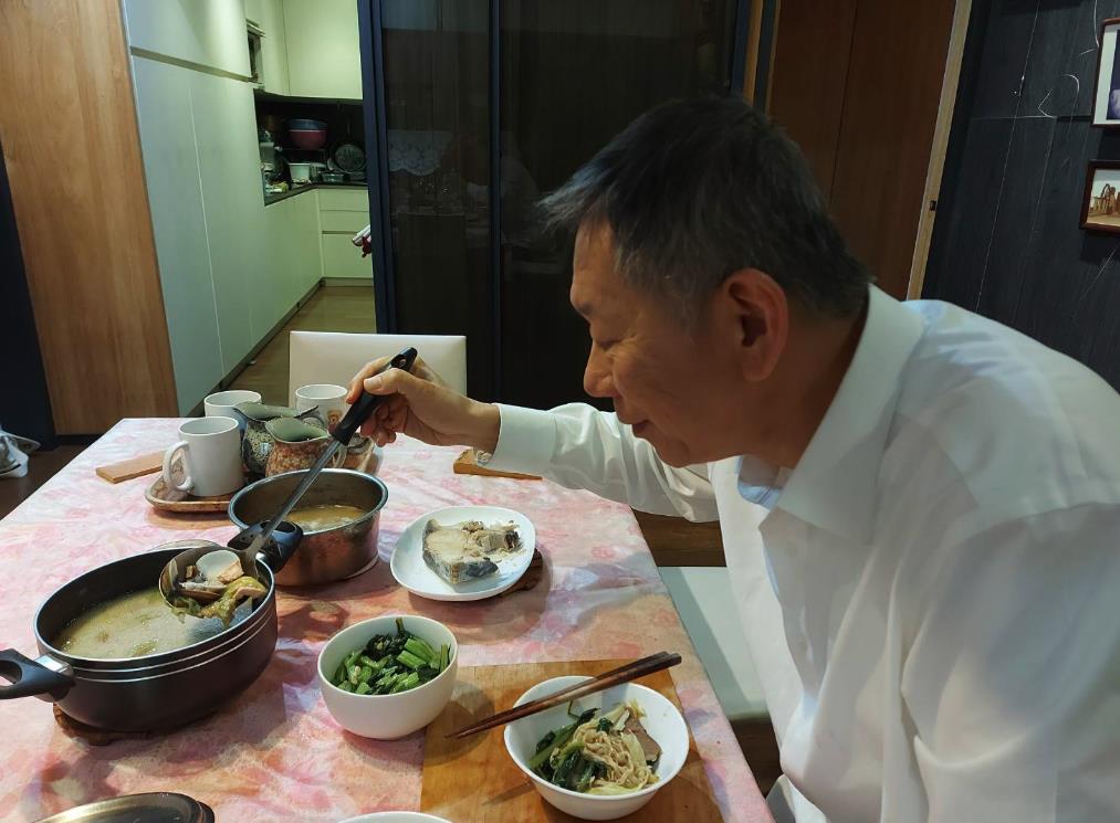 柯文哲嗆陳佩琪:又沒叫妳一定要做飯!愛妻「不做了」阿北晚上急示好