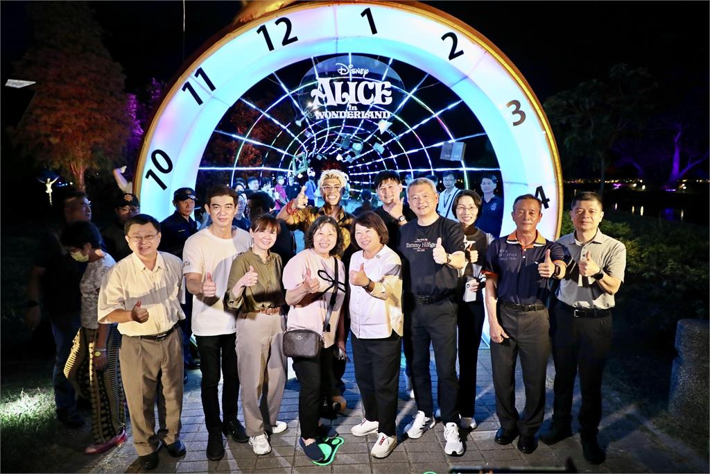 光織影舞『光影夢境』閃耀北香湖!戴愛玲、李聖傑開幕獻唱點燃高潮