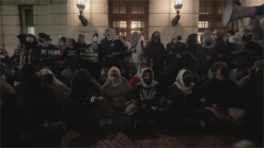 美校園挺巴反戰示威 肢體衝突不斷 哥大學生佔領教學大樓
