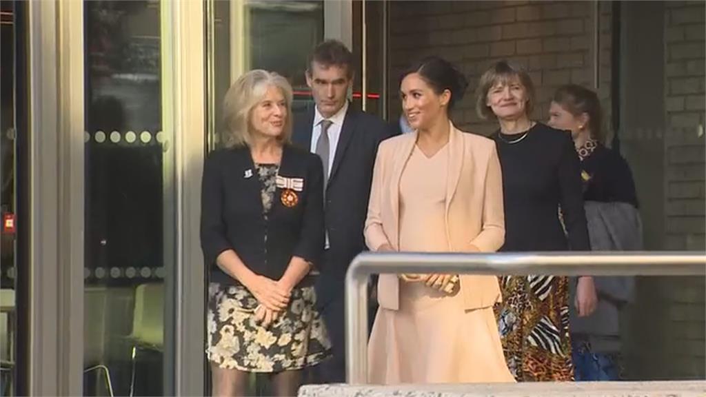 戴道奇球帽引多倫多藍鳥球迷不爽　哈利王子向加拿大致歉