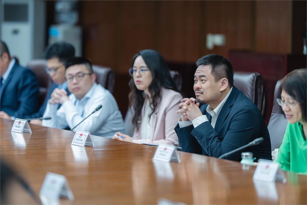快新聞/外交部、勞動部雙部長會議 林佳龍:共推國際人才交流