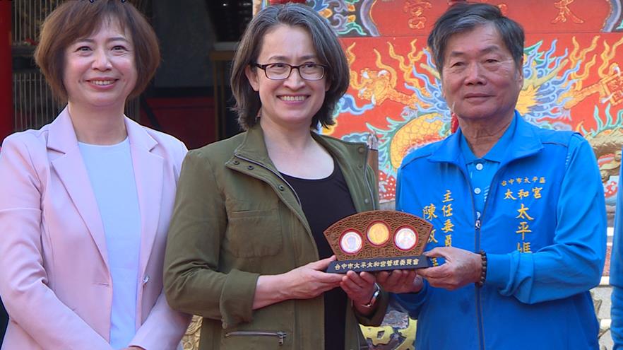 蕭美琴台中拜廟 祈願善良力量帶動台灣向前走