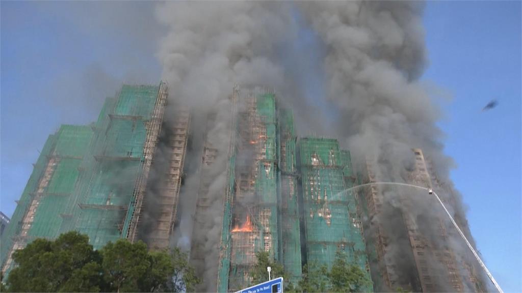 香港宏福苑大火增至36死279失蹤　3男子涉「誤殺」遭逮捕