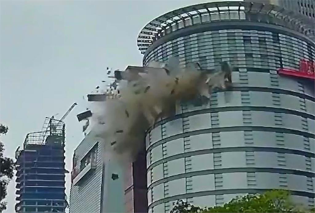 台中新光三越氣爆「櫃姐與死神擦肩」！全因1念頭：3樓飲料買1送1