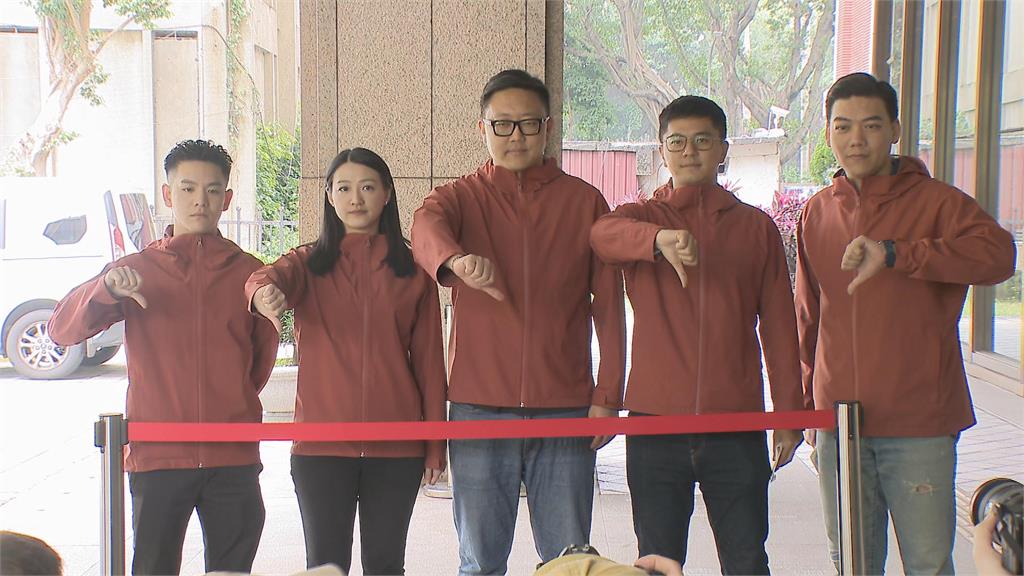 遭指「抓耙子」!賴苡任突爆「刀已架在脖子」喊抖出筆錄猛料:誰背叛一目了然