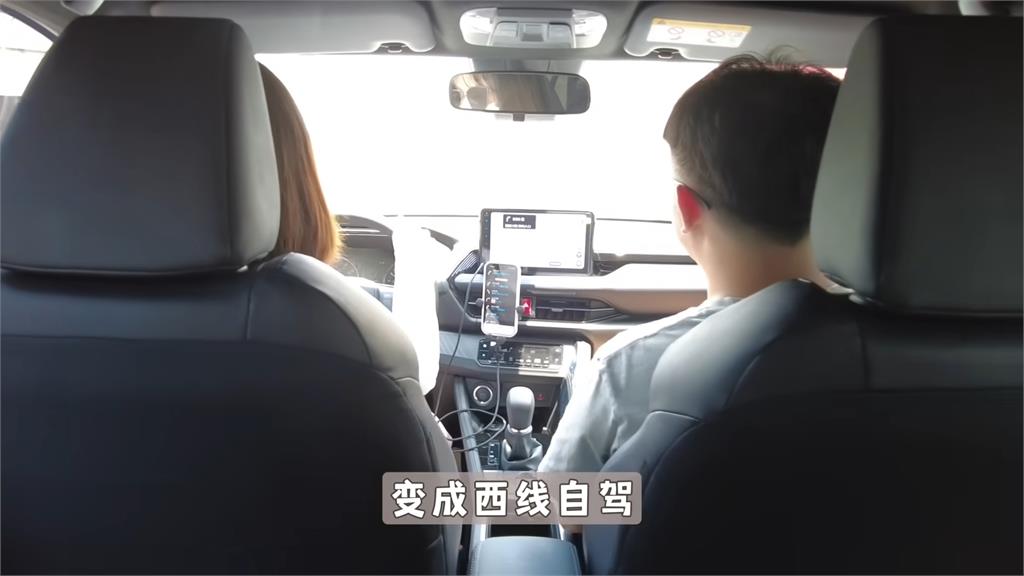 中國青年團首訪台灣!遊寧夏夜市「人潮爆多」 哀嘆:想吃但都要排隊