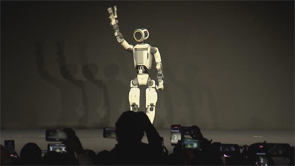 CES機器狗大跳K-POP夯曲　機器人2年後進廠工作