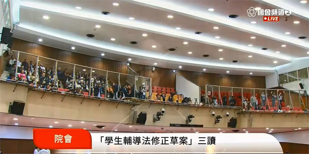 快新聞/韓國瑜大秀日語迎外賓!又喊中午有麥當勞吃 朝野立委歡呼
