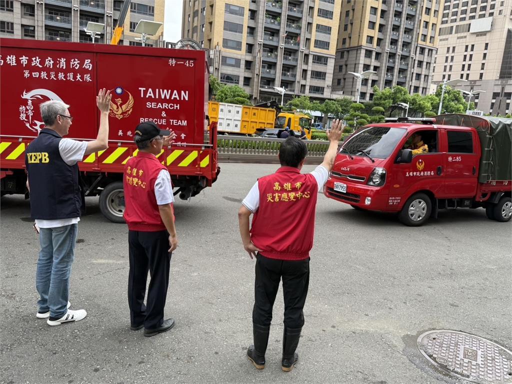 快新聞/丹娜絲重創嘉義 高市府派98人、各式機具支援救災