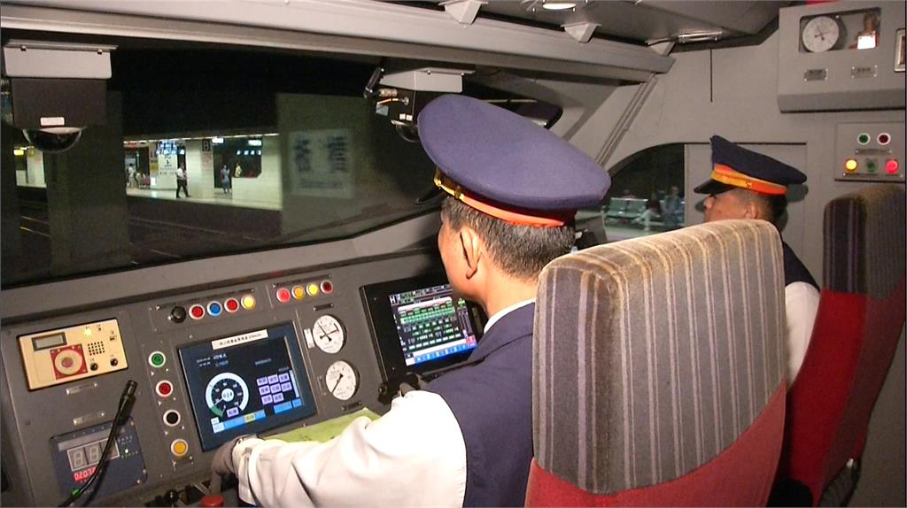 「雙鐵」過站不停、停車不當頻傳　交長：擬駕駛室裝監視器
