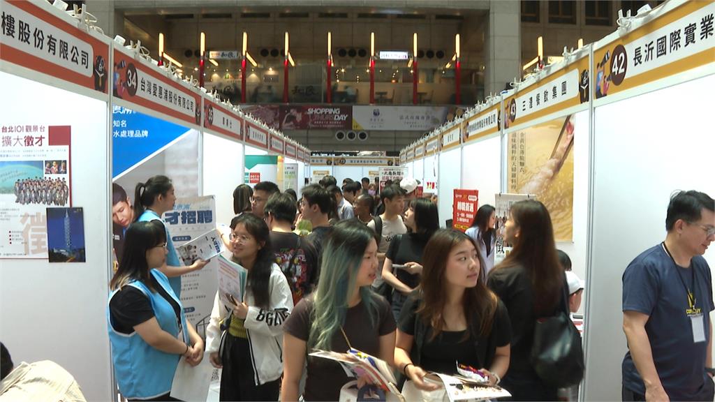 企業搶徵才！僑生就博釋千職缺　　卓揆：打造友善環境留才