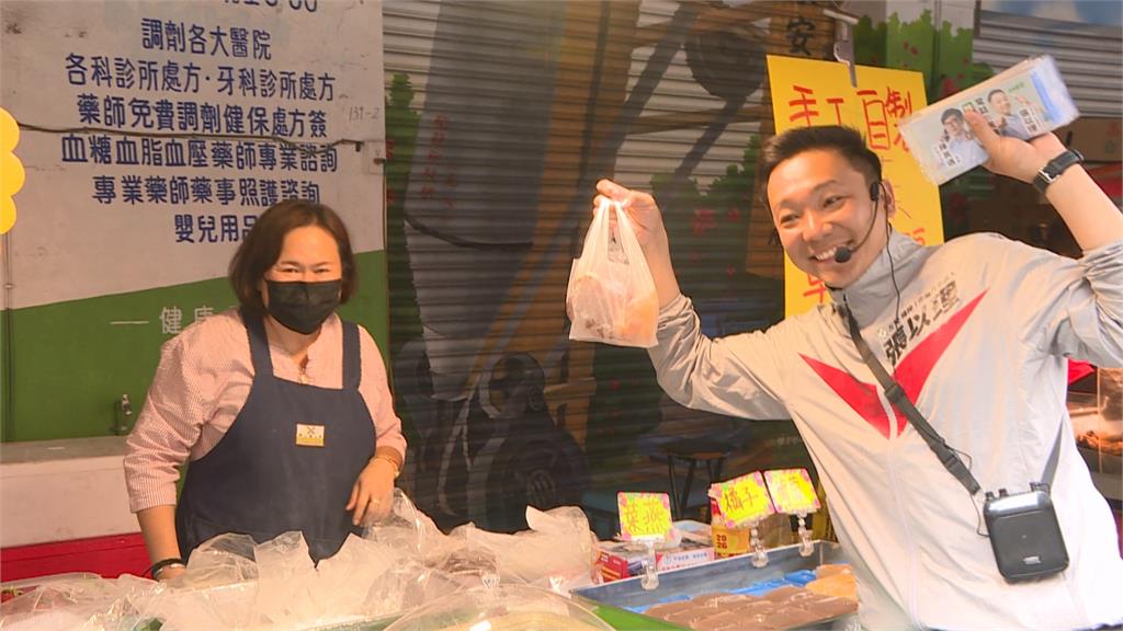 拚高雄市議員初選　張以理勤拜票力拚出線