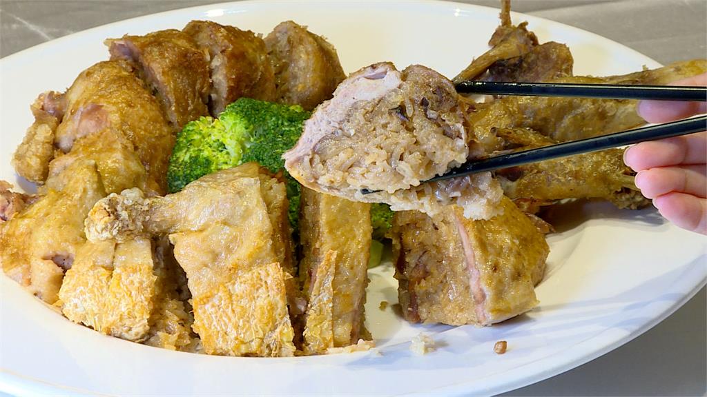 飯店重現上海菜「八寶鴨」 從零到有耗時三天