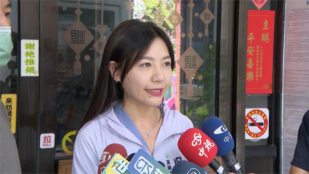 中正萬華立委選戰開打 于美人合體黃珊珊市場拜票