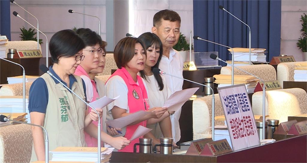 網友PO普發4萬圖卡被送辦 台中地院裁定「這原因」不罰