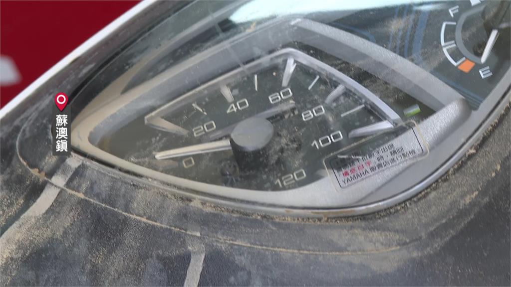 雨彈炸後 蘇澳街頭滿目瘡痍 居民忙清理家園