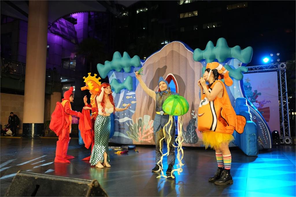 魔幻變裝大遊行熱鬧踩街 奇趣互動童樂會登場