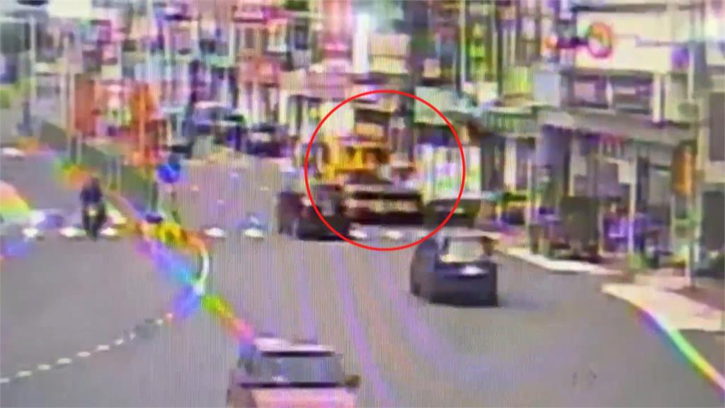 吸毒？甲狀腺亢進？　駕駛車禍全身抖不停如喪屍