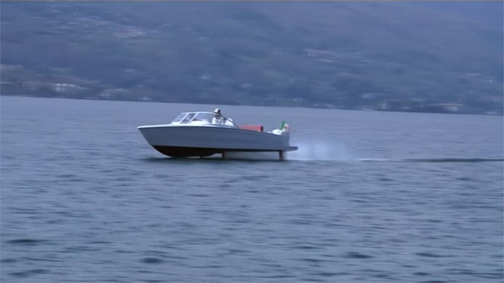 全世界第一艘！　瑞典電動快艇「體驗起飛快感」