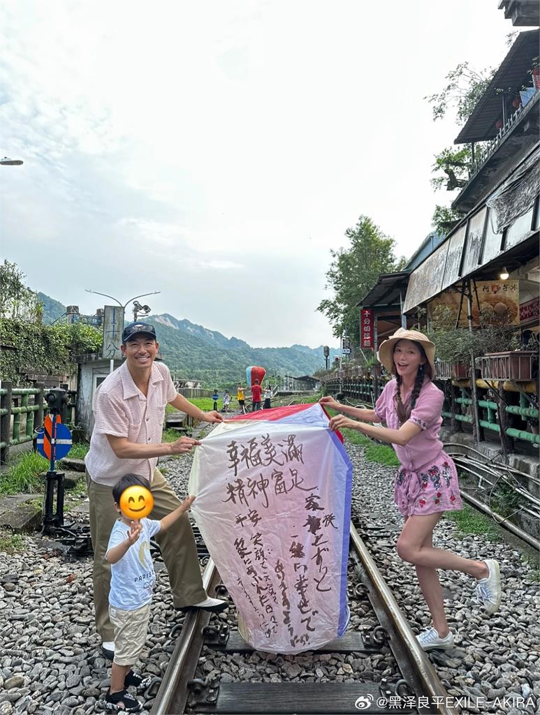 林志玲被檢舉！2年前揪老公「鐵道放天燈」恐被罰5萬　認了：會乖乖繳罰金